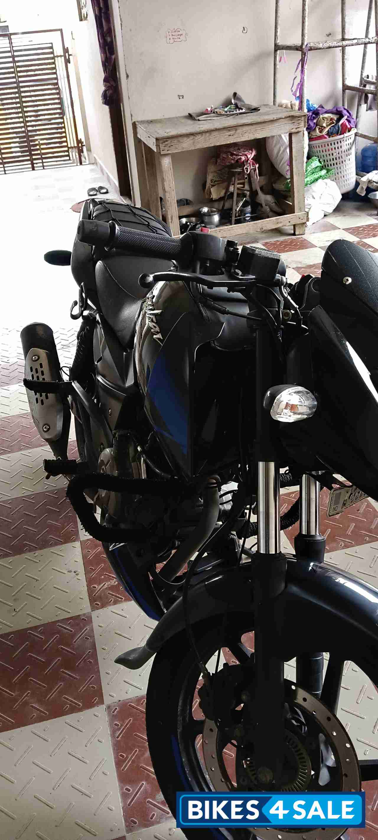 Blue Bajaj Pulsar 150 Twin Disc