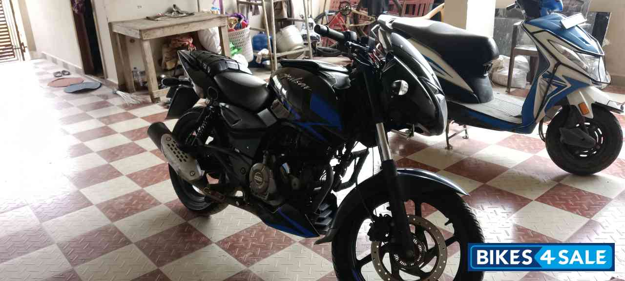 Blue Bajaj Pulsar 150 Twin Disc