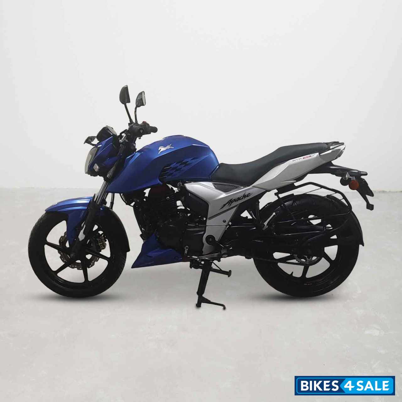 TVS Apache RTR 160 4V