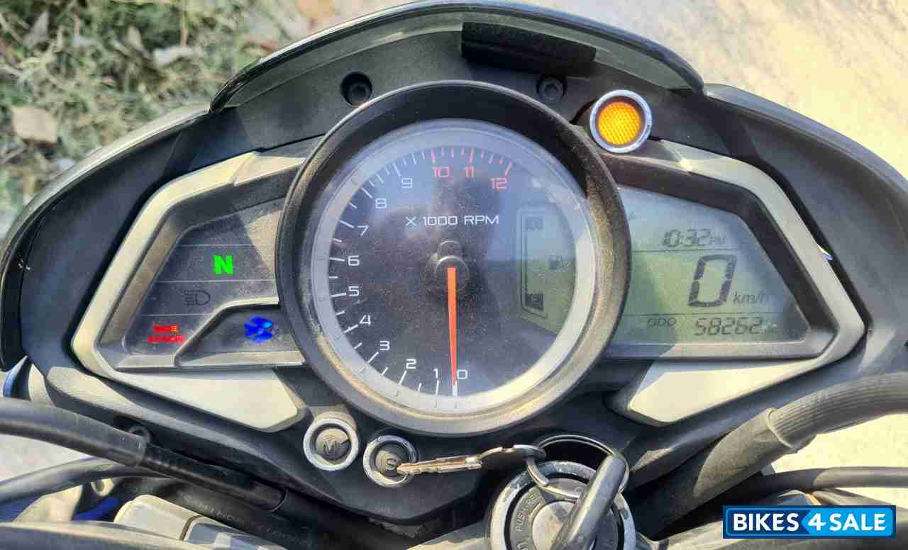 Bajaj Pulsar NS200 Bajaj Pulsar NS200