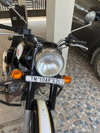 Black Royal Enfield Classic 500