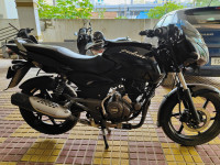 Black Bajaj Pulsar 125