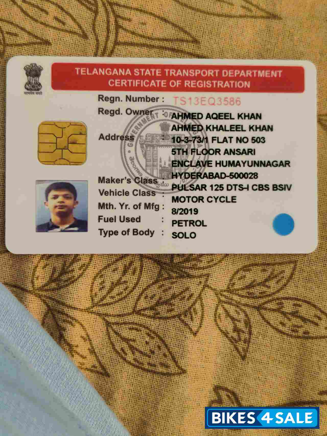 Black Bajaj Pulsar 125