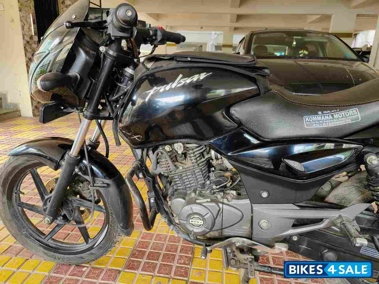 Black Bajaj Pulsar 125