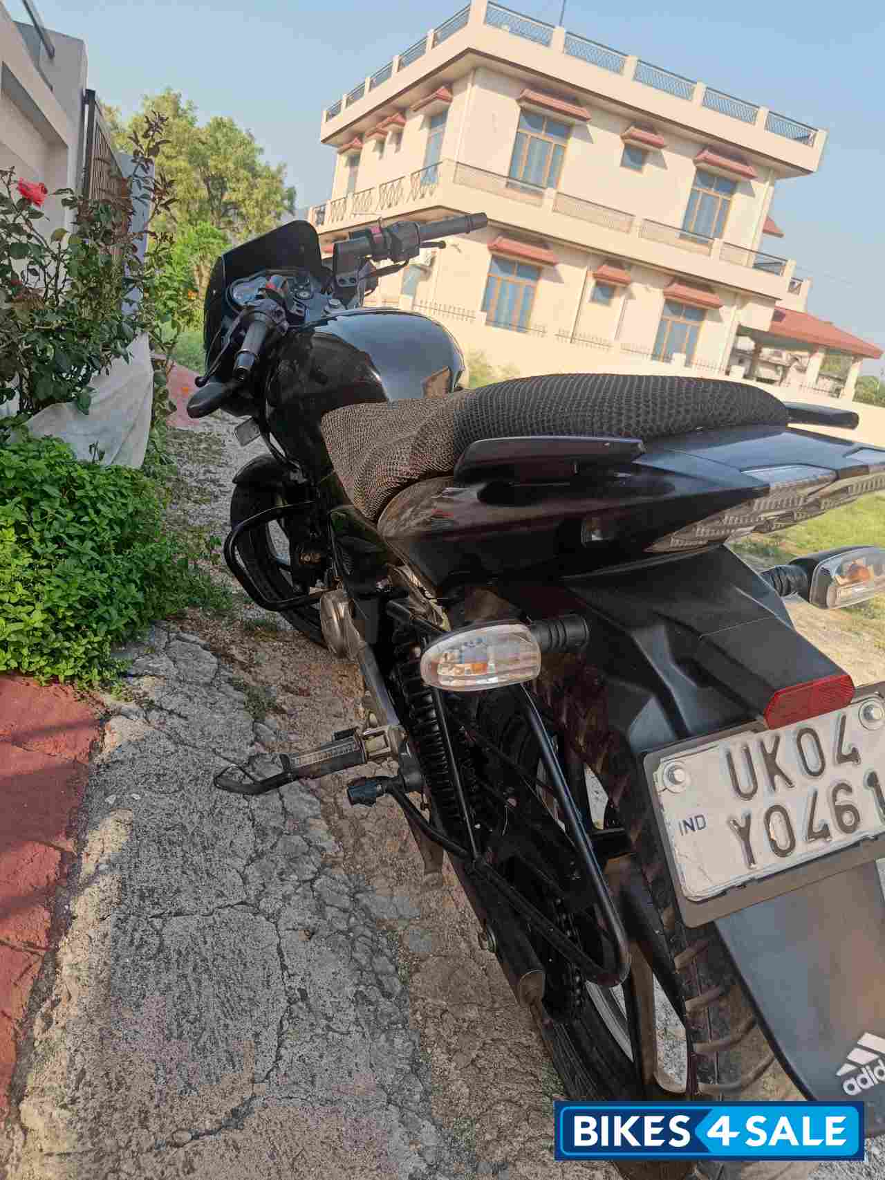 Bajaj Pulsar 180