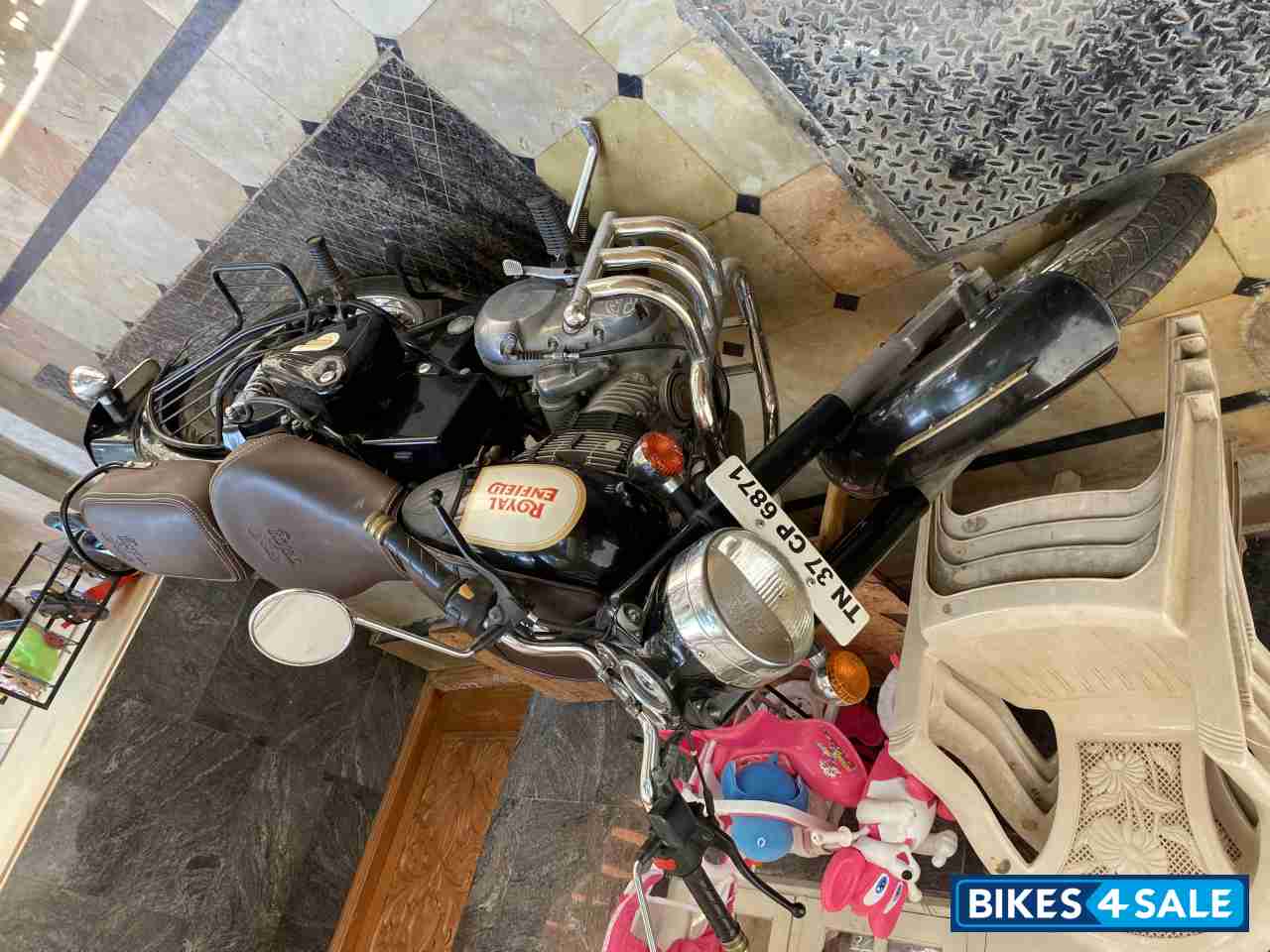 Black Royal Enfield Classic 350