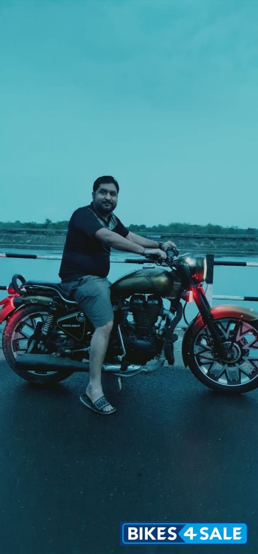 Green Royal Enfield Classic 500