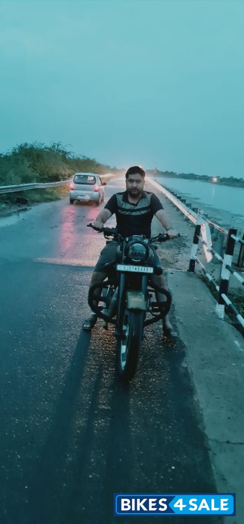 Green Royal Enfield Classic 500