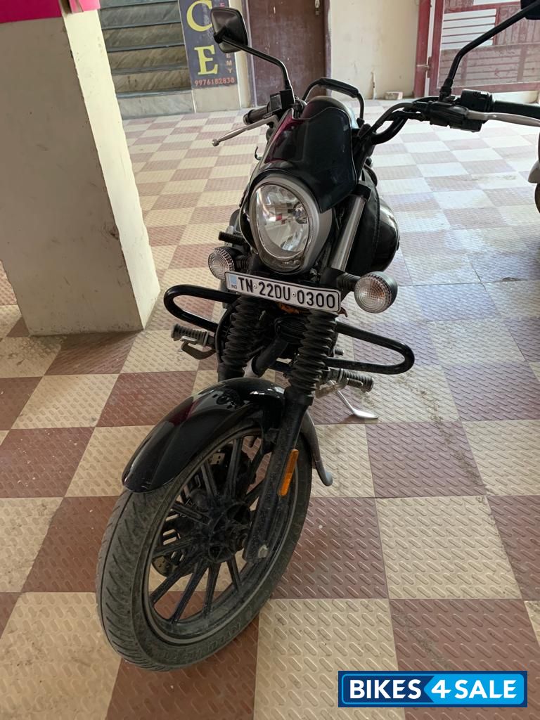Black Bajaj Avenger Street 160