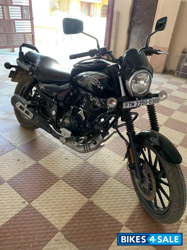Black Bajaj Avenger Street 160