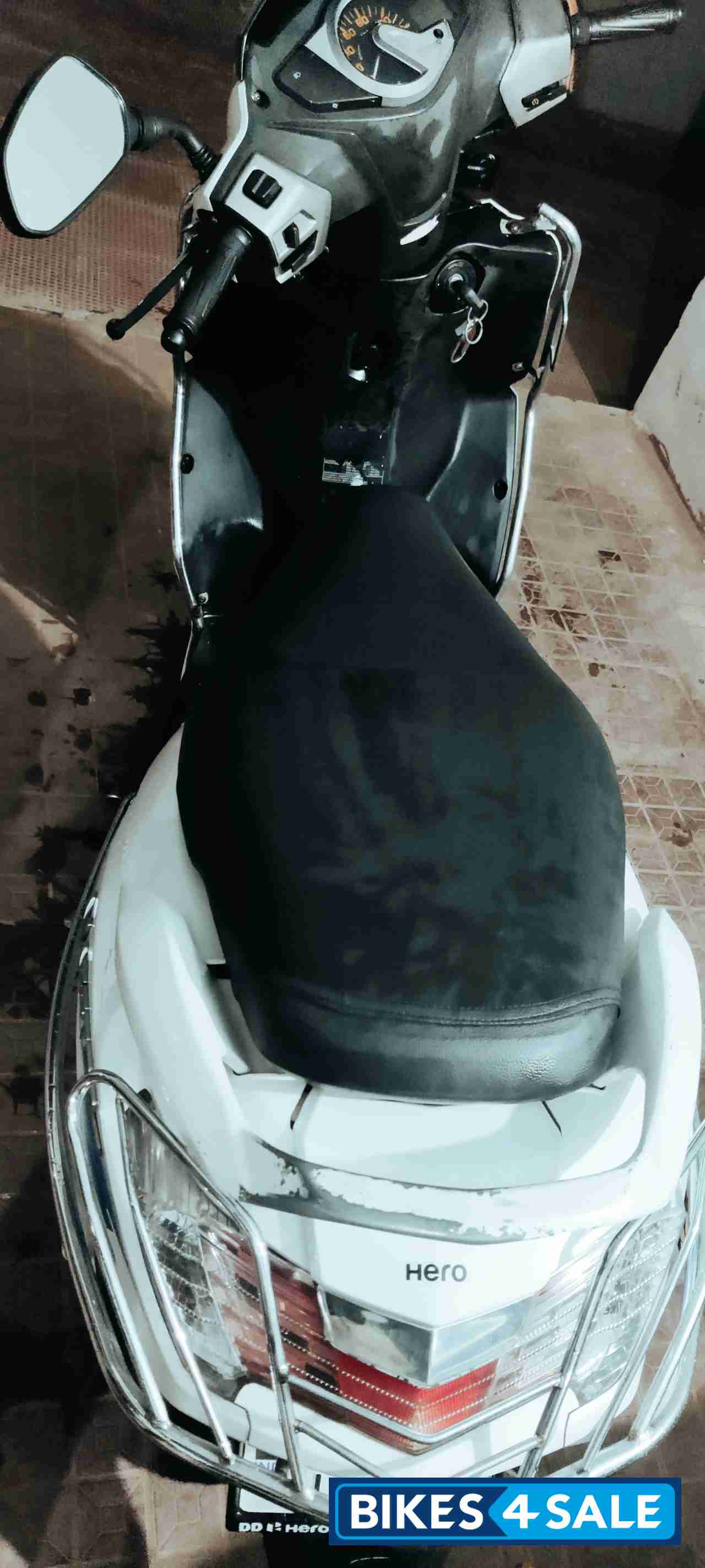 White Hero Maestro Edge 110 BS6