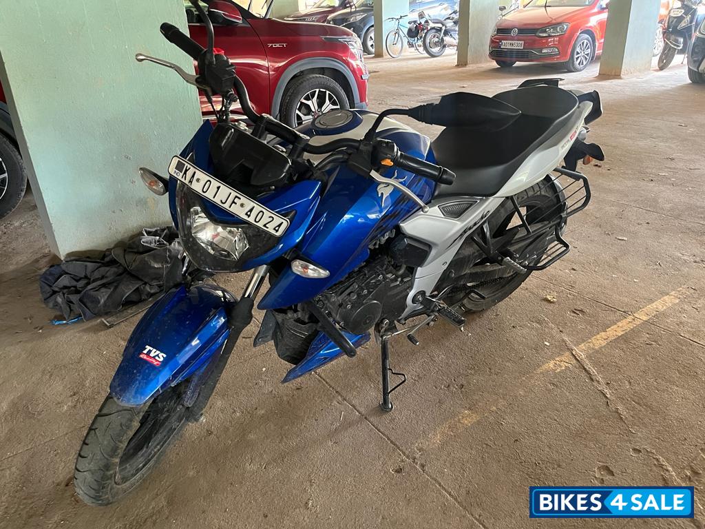 TVS Apache RTR 160 4V