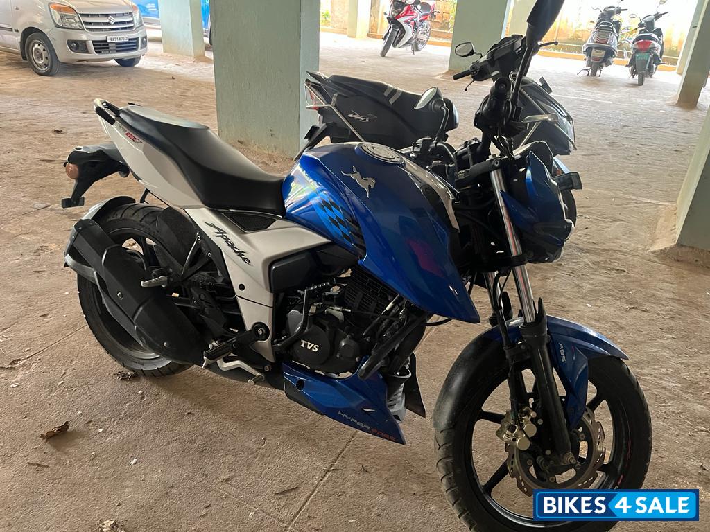 TVS Apache RTR 160 4V