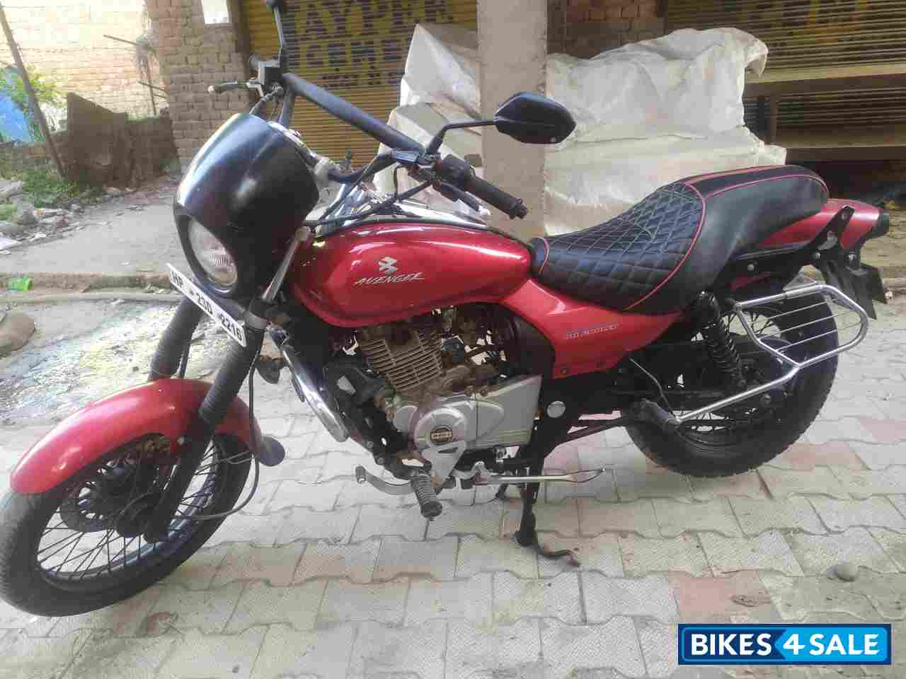 Bajaj Avenger Cruise 220 Bajaj Avenger Cruise 220