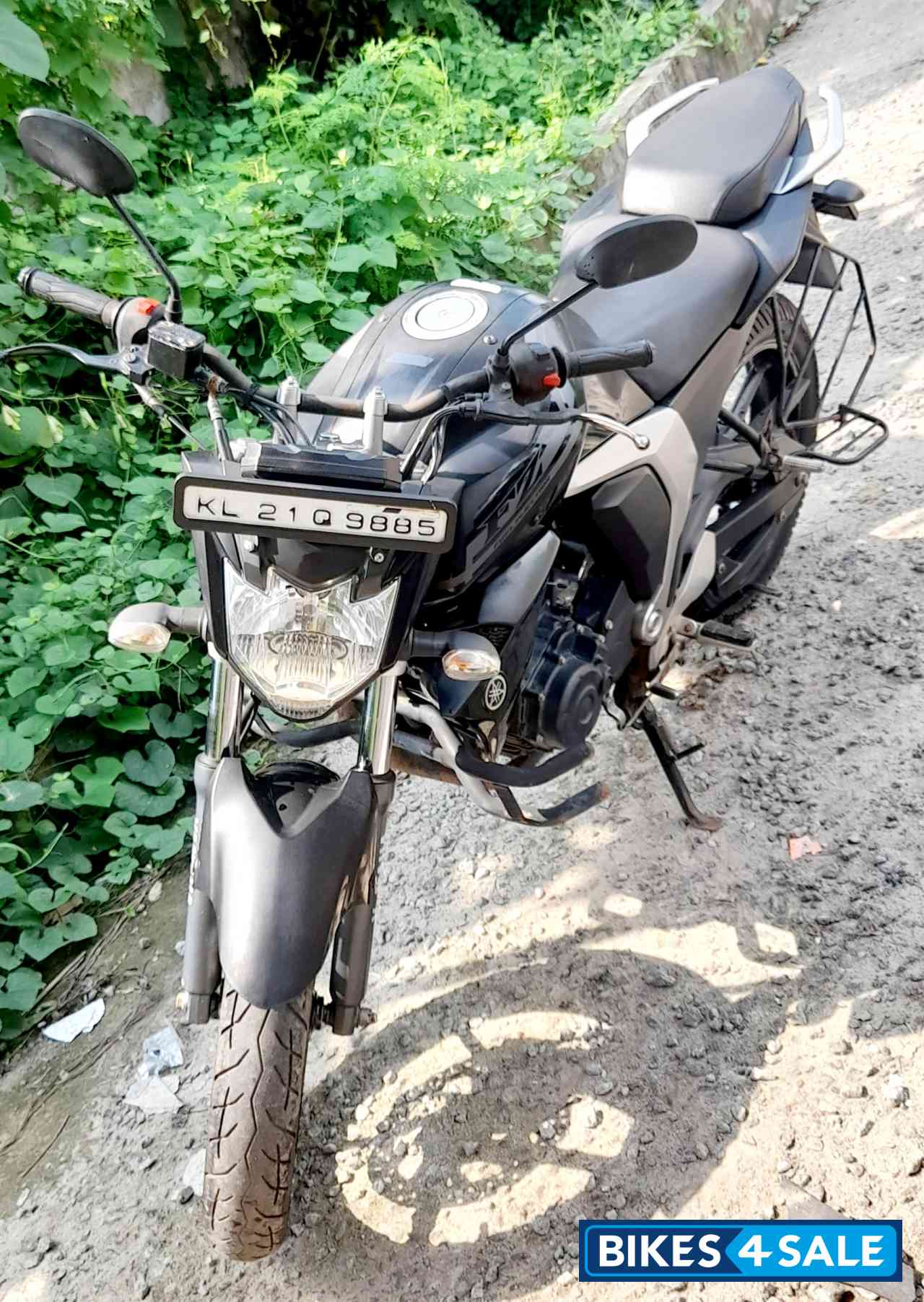 Yamaha FZ FI V2