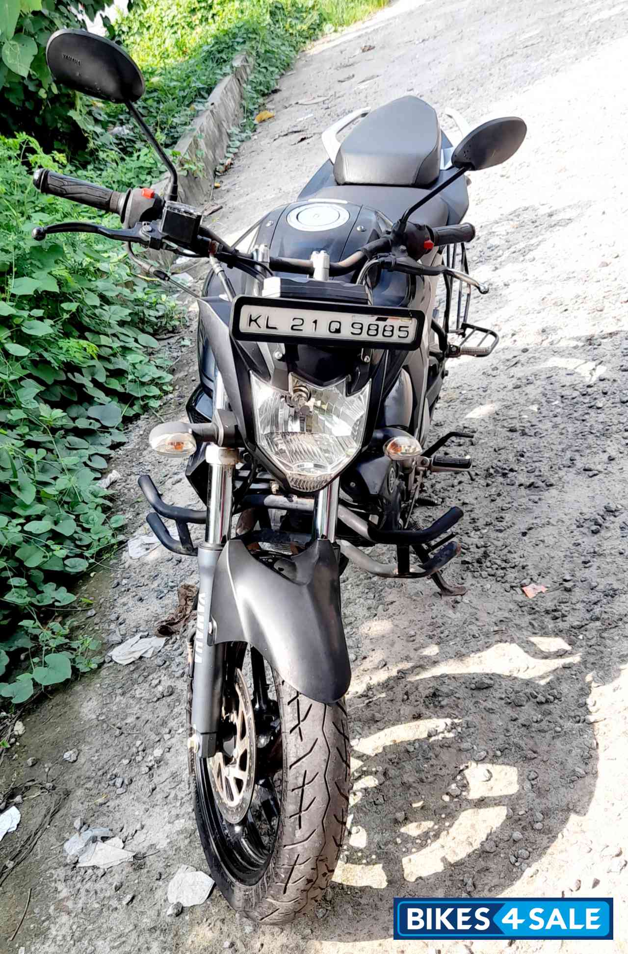 Yamaha FZ FI V2