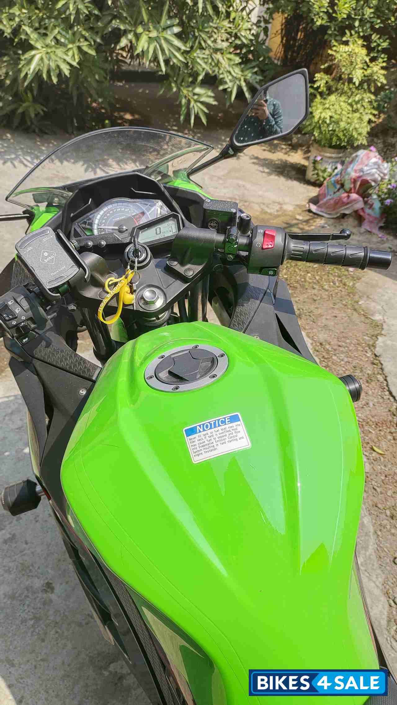 Kawasaki Ninja 300 BS6 2022