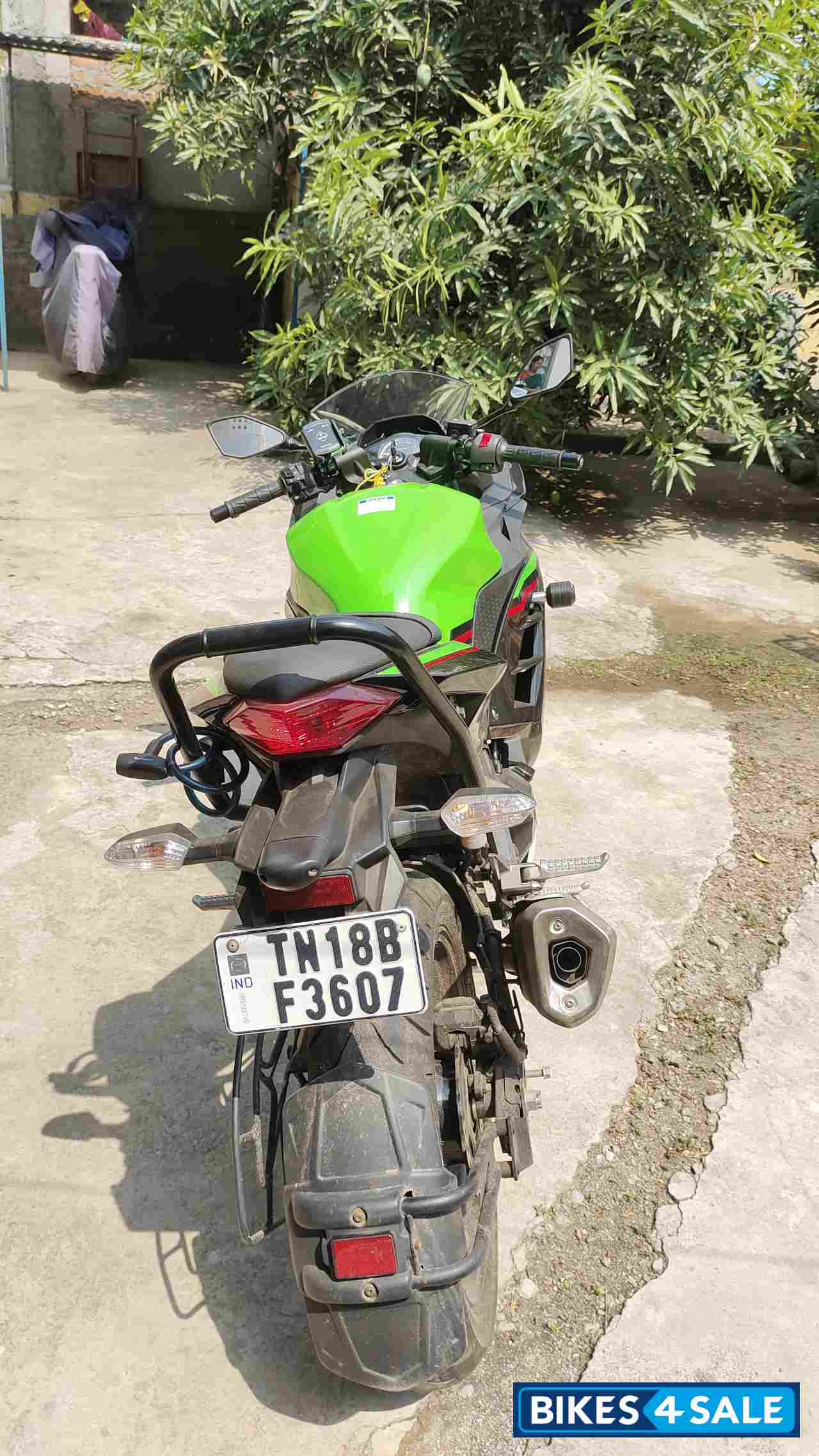 Kawasaki Ninja 300 BS6 2022