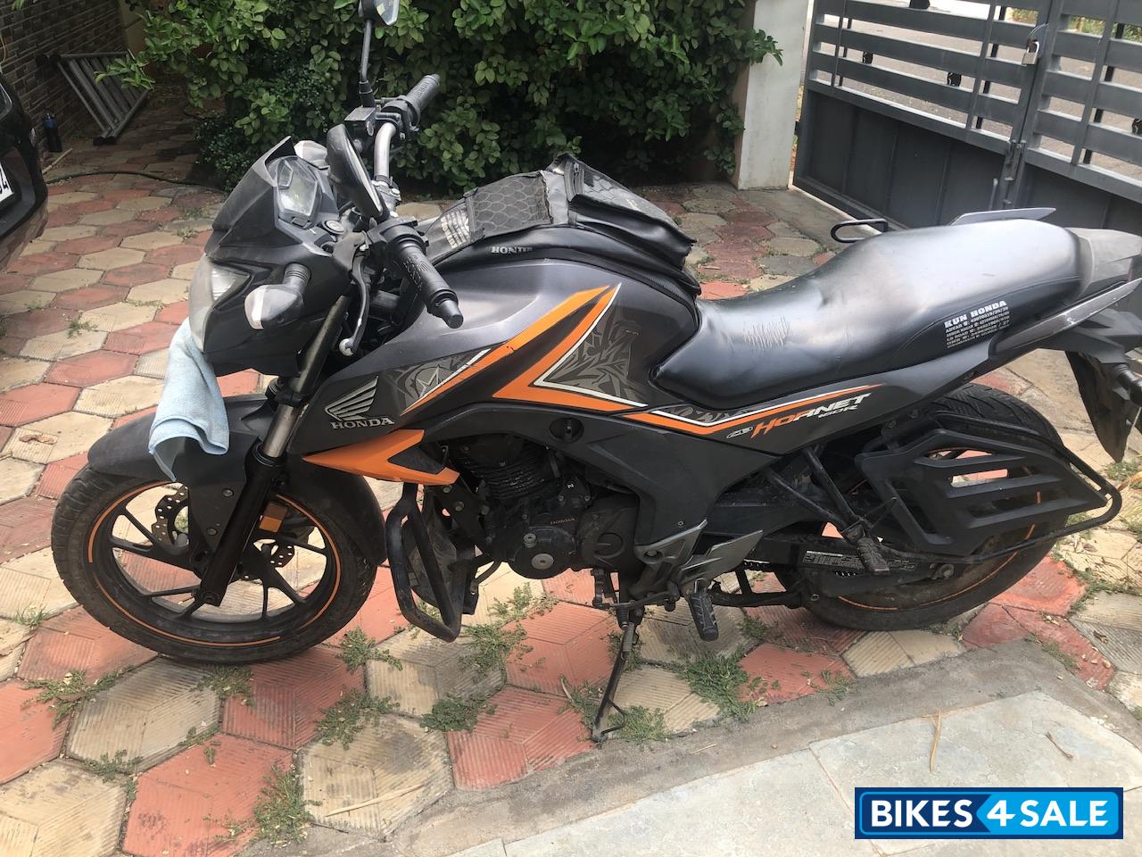 Honda CB Hornet 160R