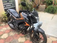 Honda CB Hornet 160R