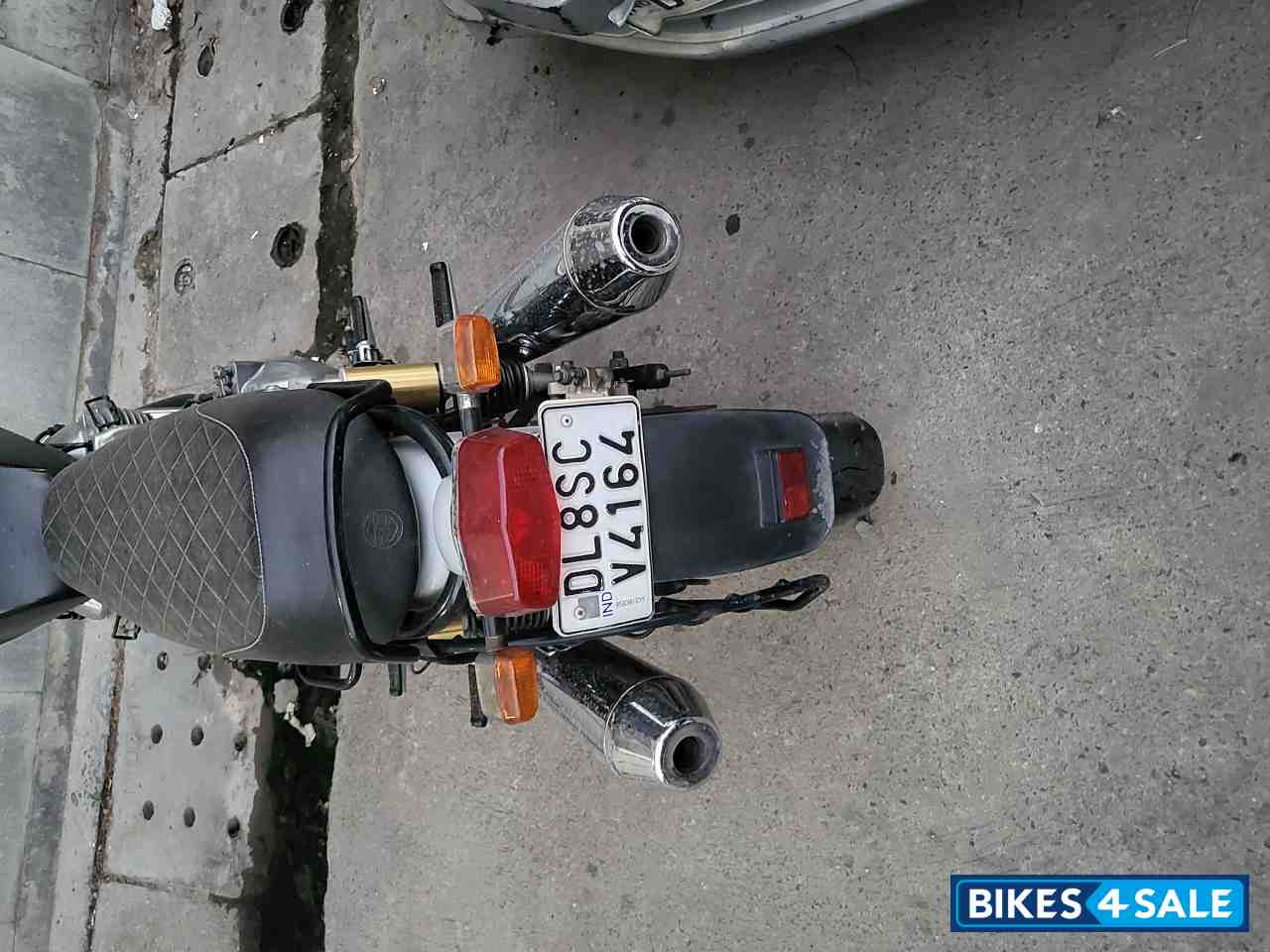 Black Royal Enfield Interceptor 650 Twin