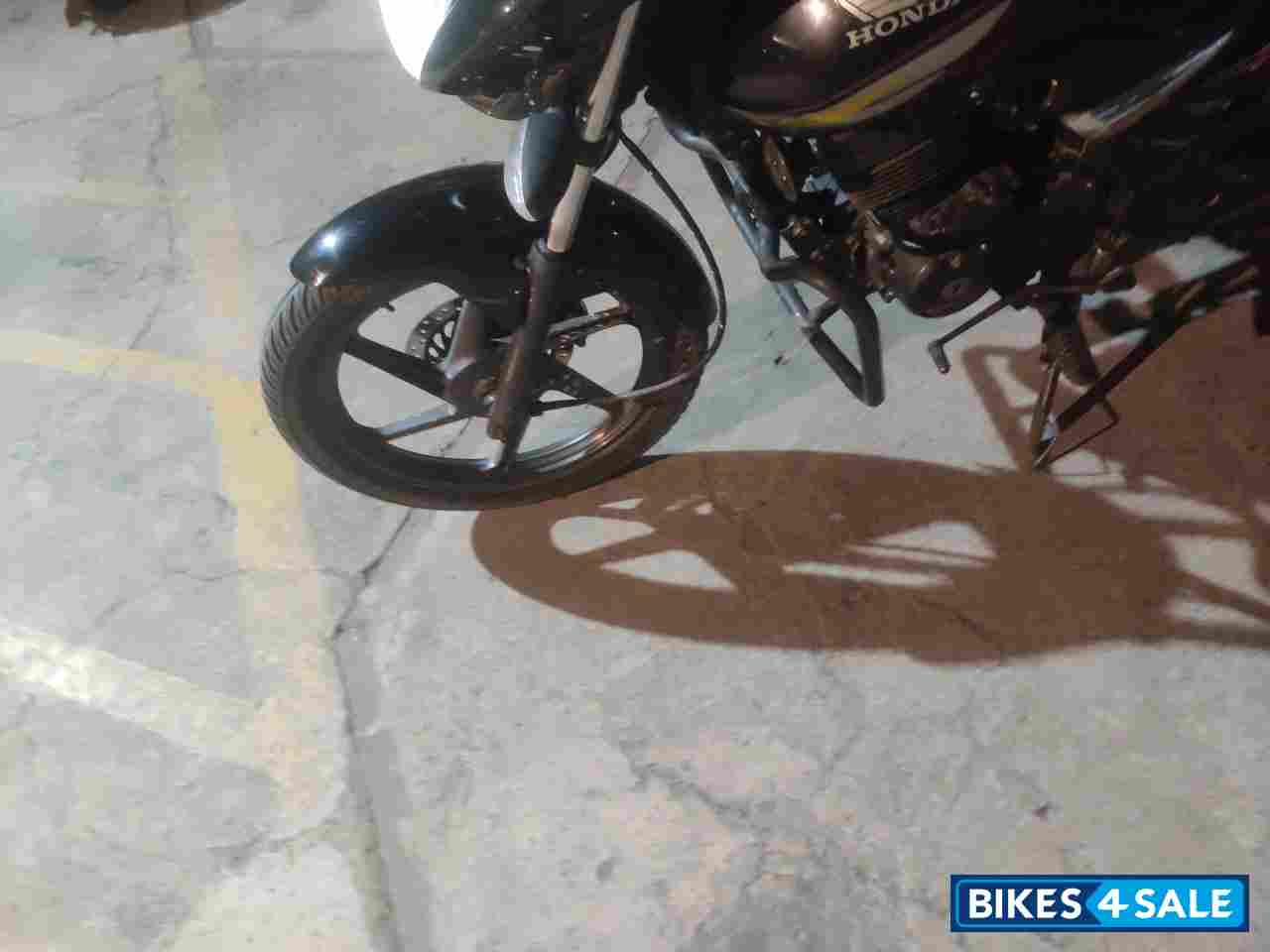 Black Honda CB Unicorn