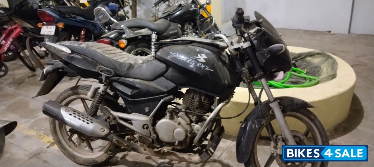 Black Bajaj Pulsar 150 DTSi Black Bajaj Pulsar 150 DTSi