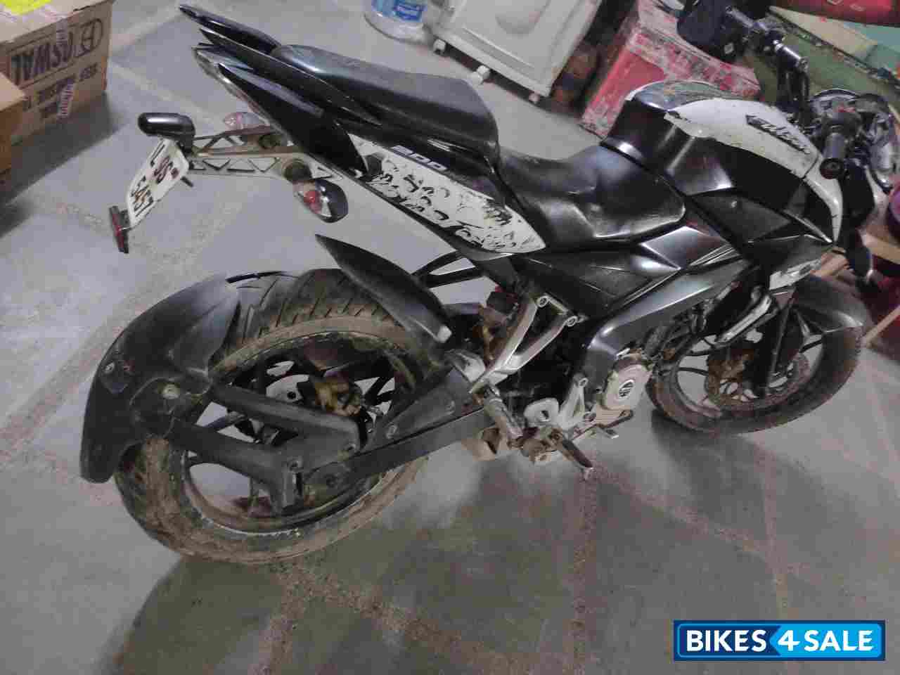 Bajaj Pulsar 200 NS