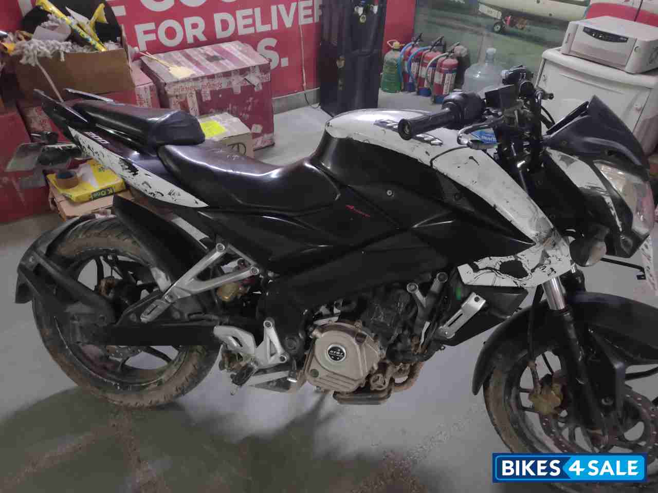 Bajaj Pulsar 200 NS