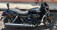 Black Harley Davidson Street 750
