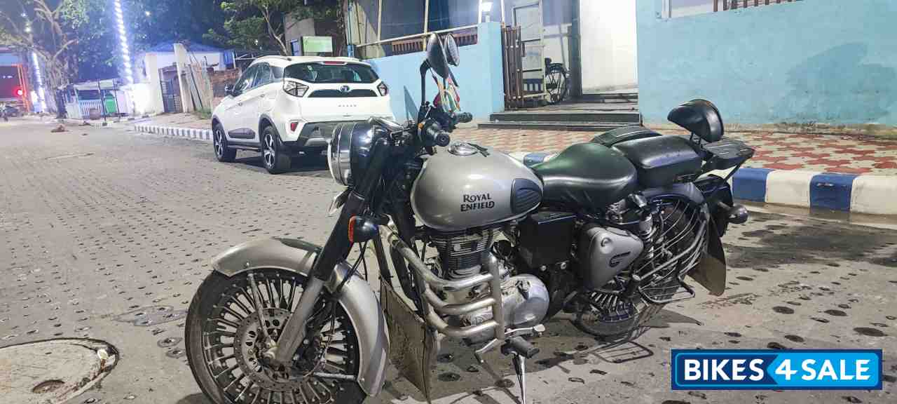 Royal Enfield  Gun Metal Grey