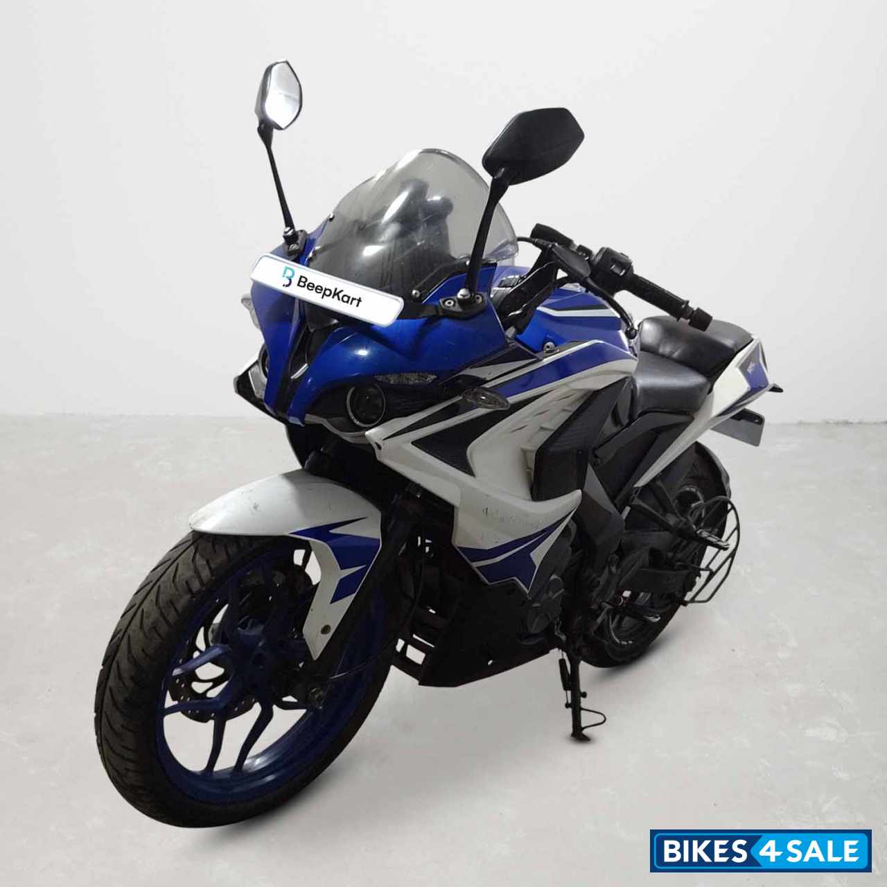 Bajaj Pulsar RS 200