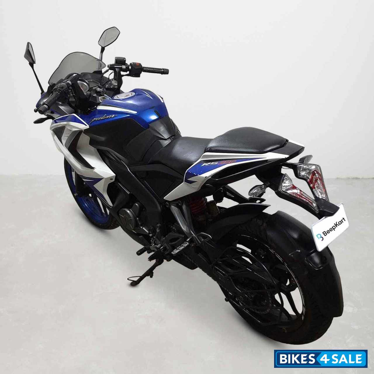 Bajaj Pulsar RS 200