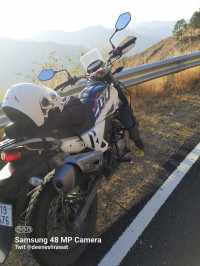 White / Blue Hero Xpulse 200 4V