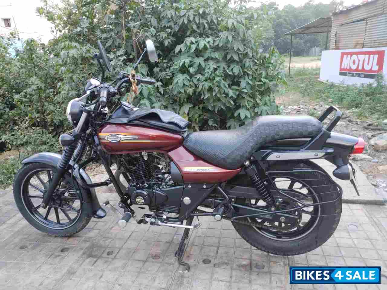 Bajaj Avenger Street 150