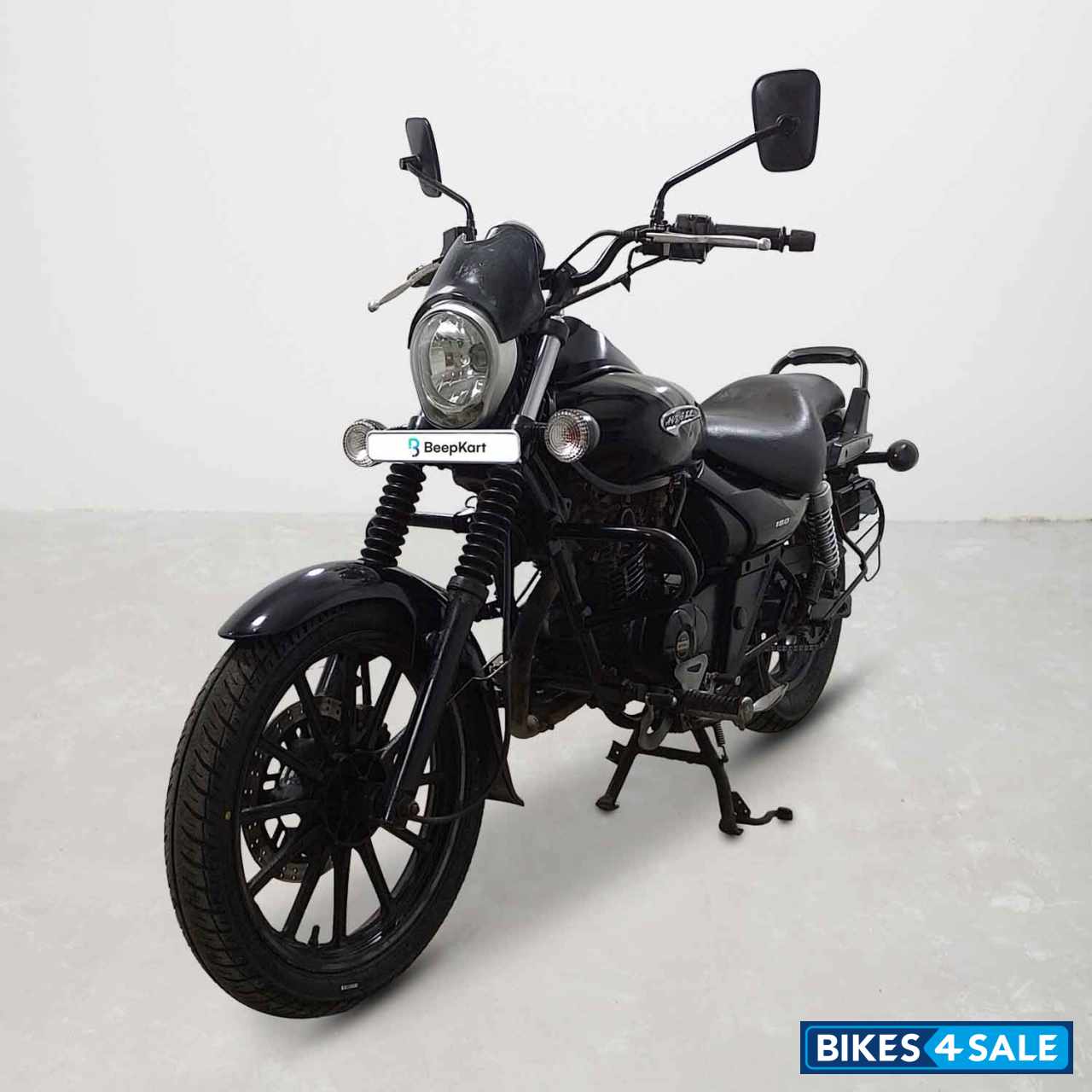 Bajaj Avenger Street 180