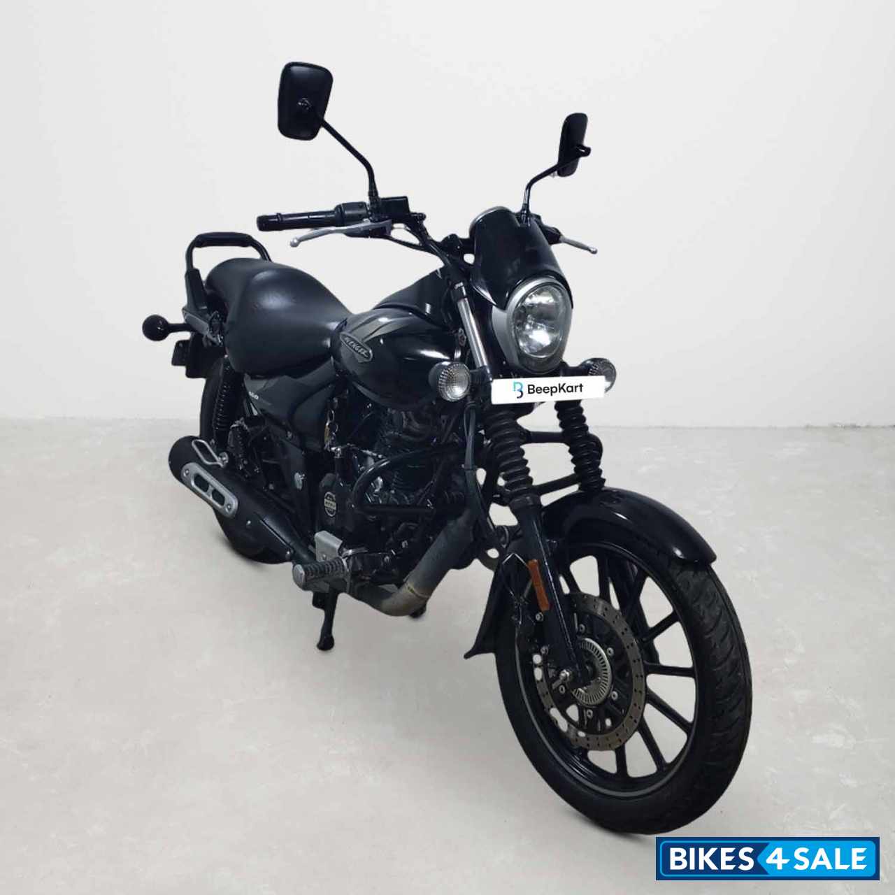 Bajaj Avenger Street 160