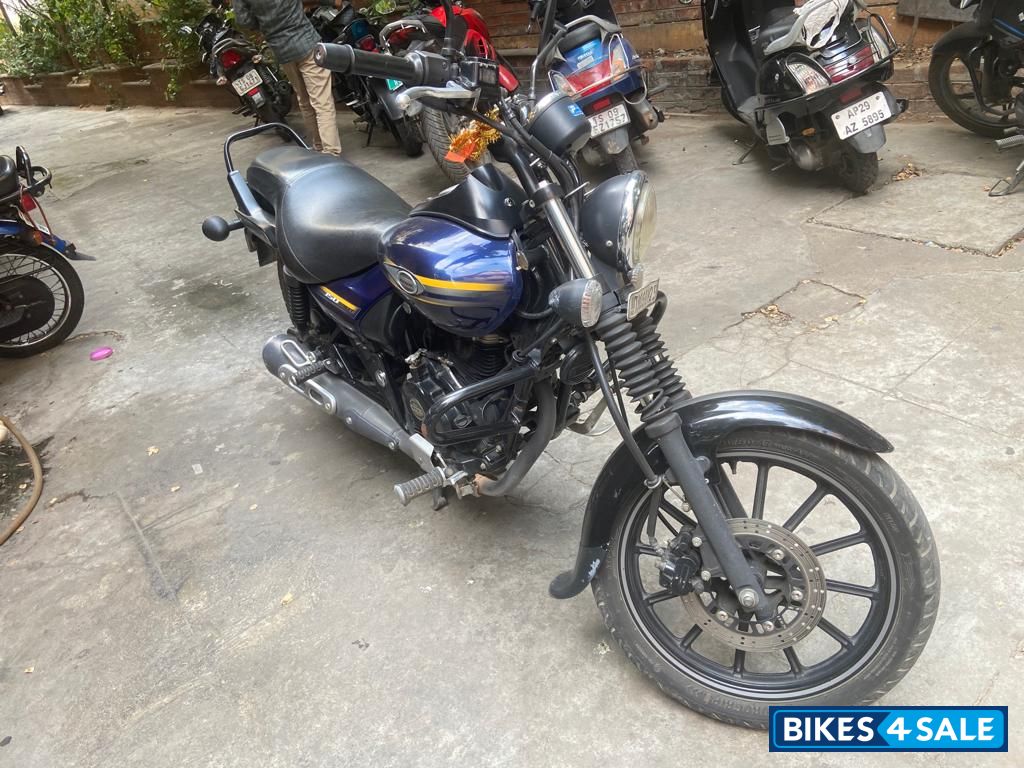 Blue Bajaj Avenger Street 160