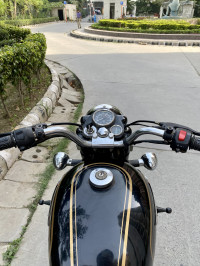 Black Royal Enfield Bullet Standard 350
