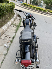 Black Royal Enfield Bullet Standard 350