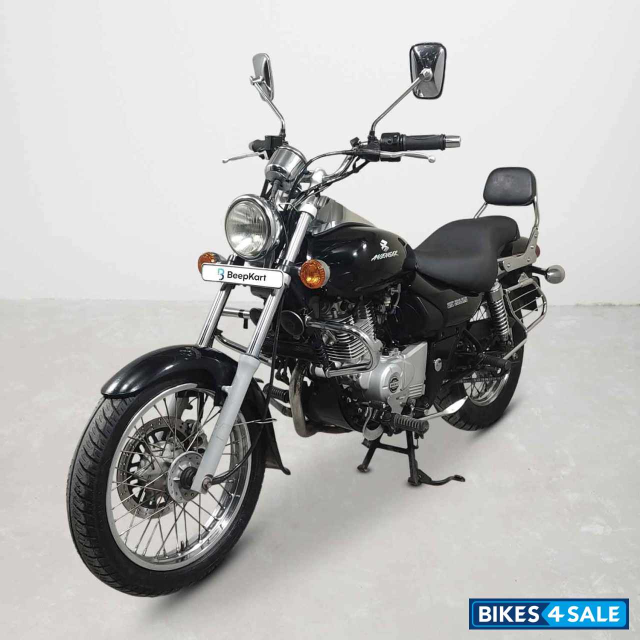 Bajaj Avenger 180 DTS-i