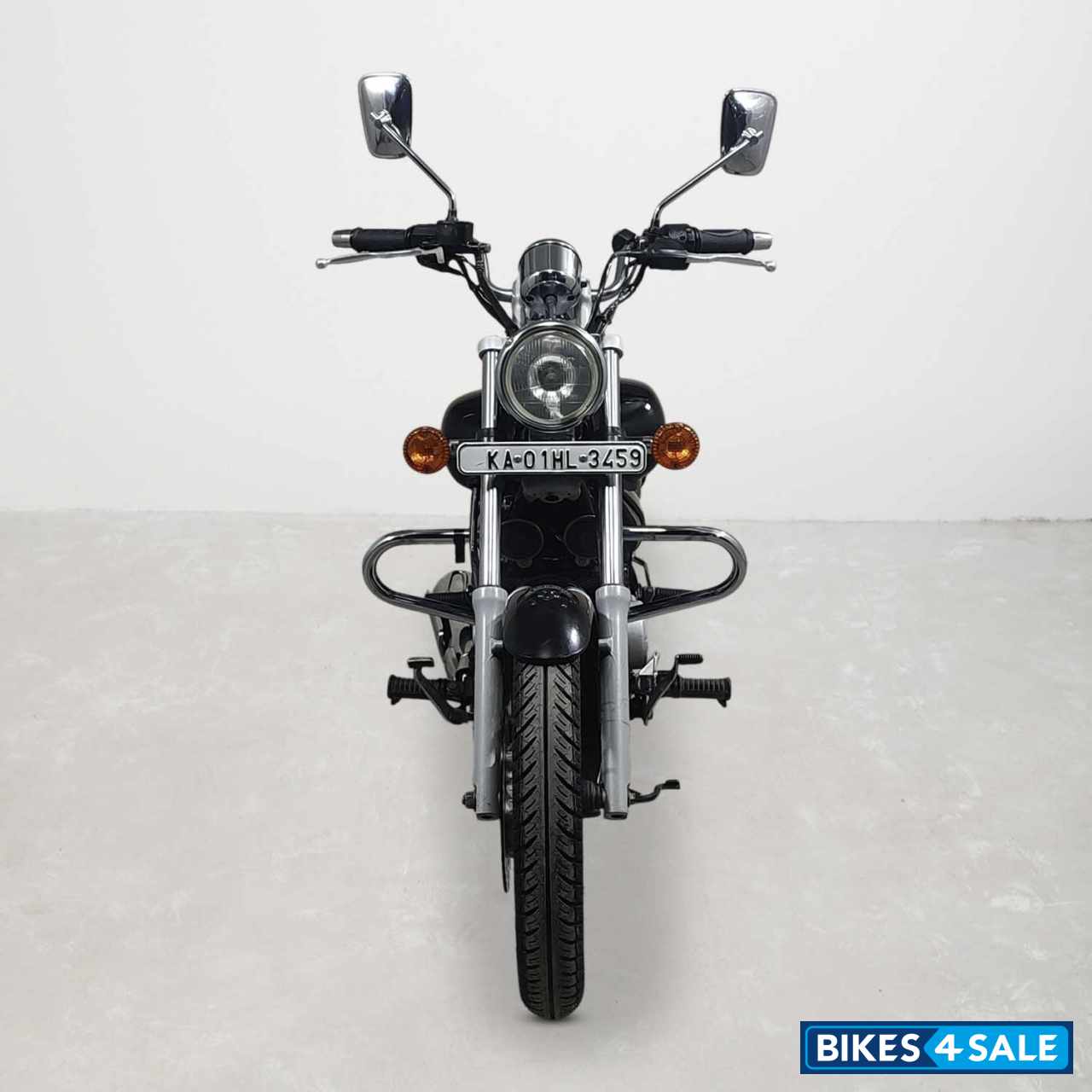 Bajaj Avenger 180 DTS-i