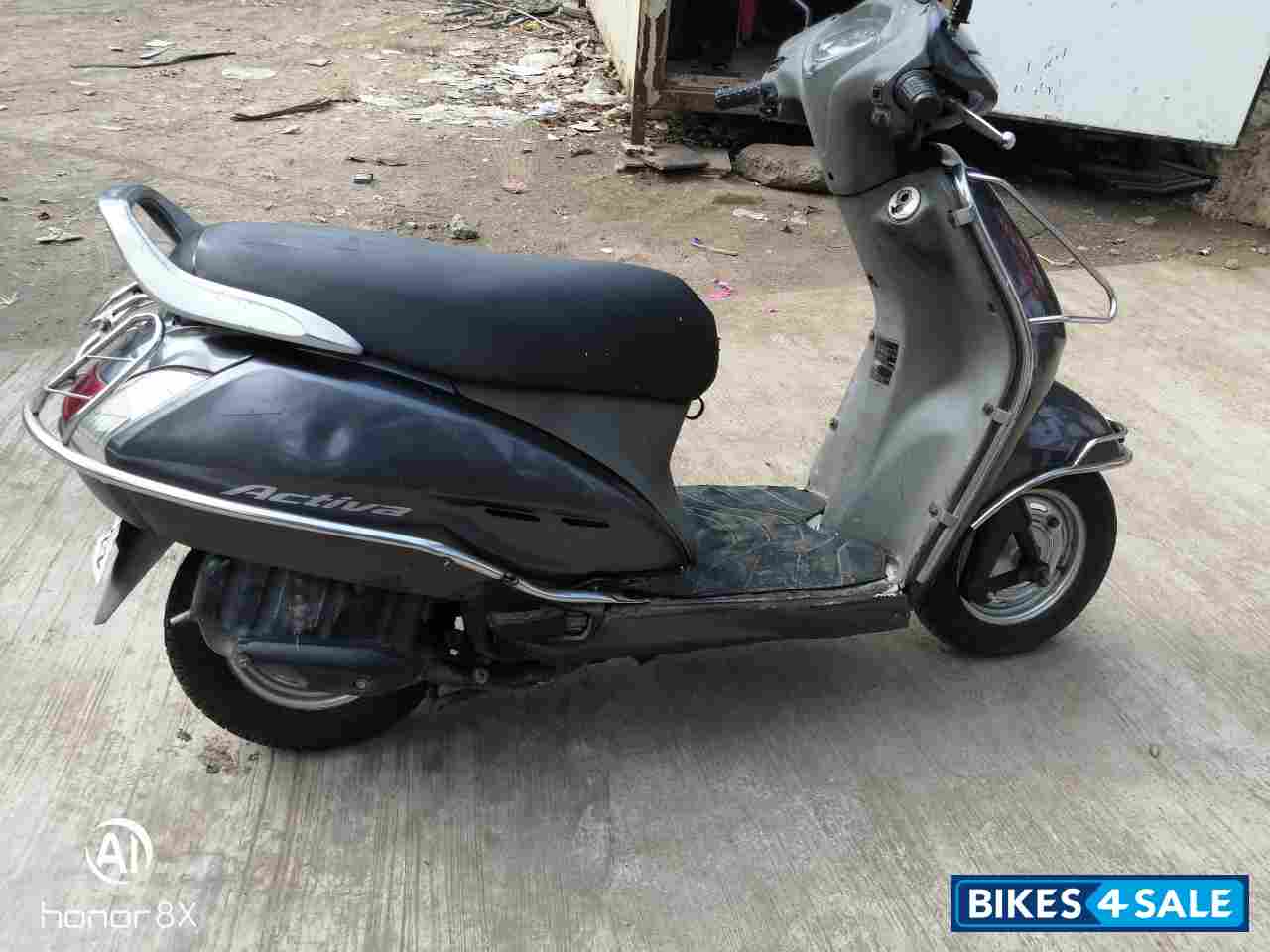 Grey Honda Activa