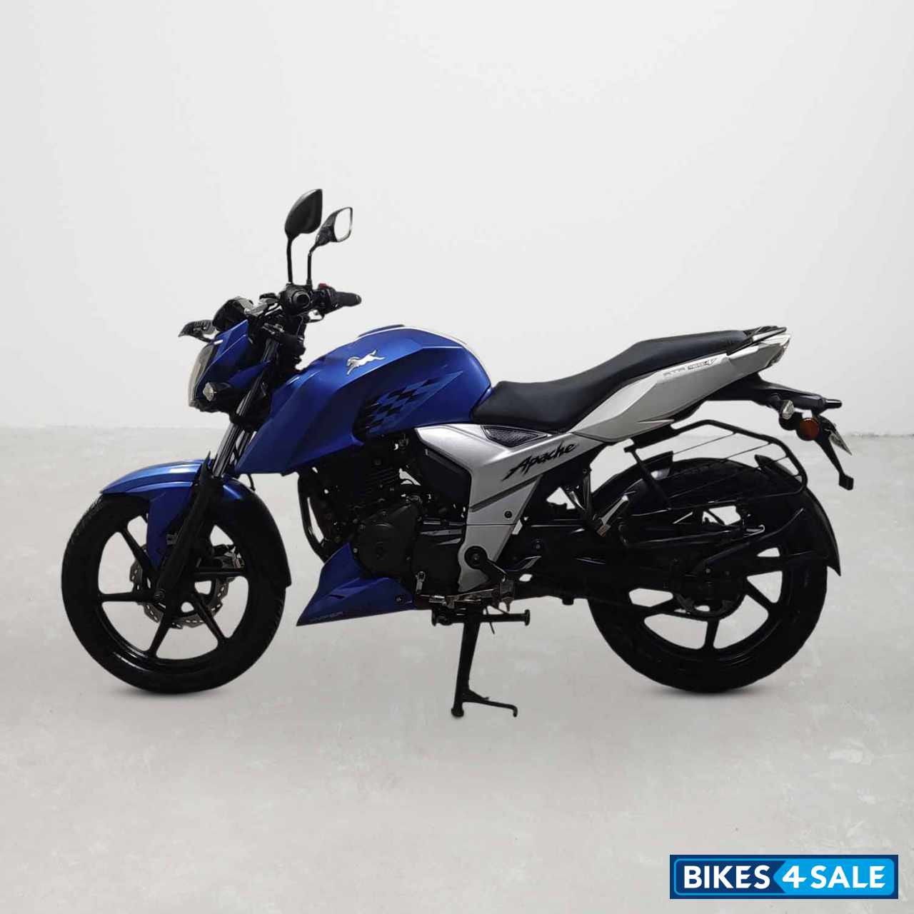TVS Apache RTR 160 4V