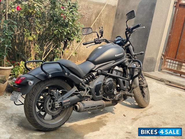 Black Kawasaki Vulcan S 650