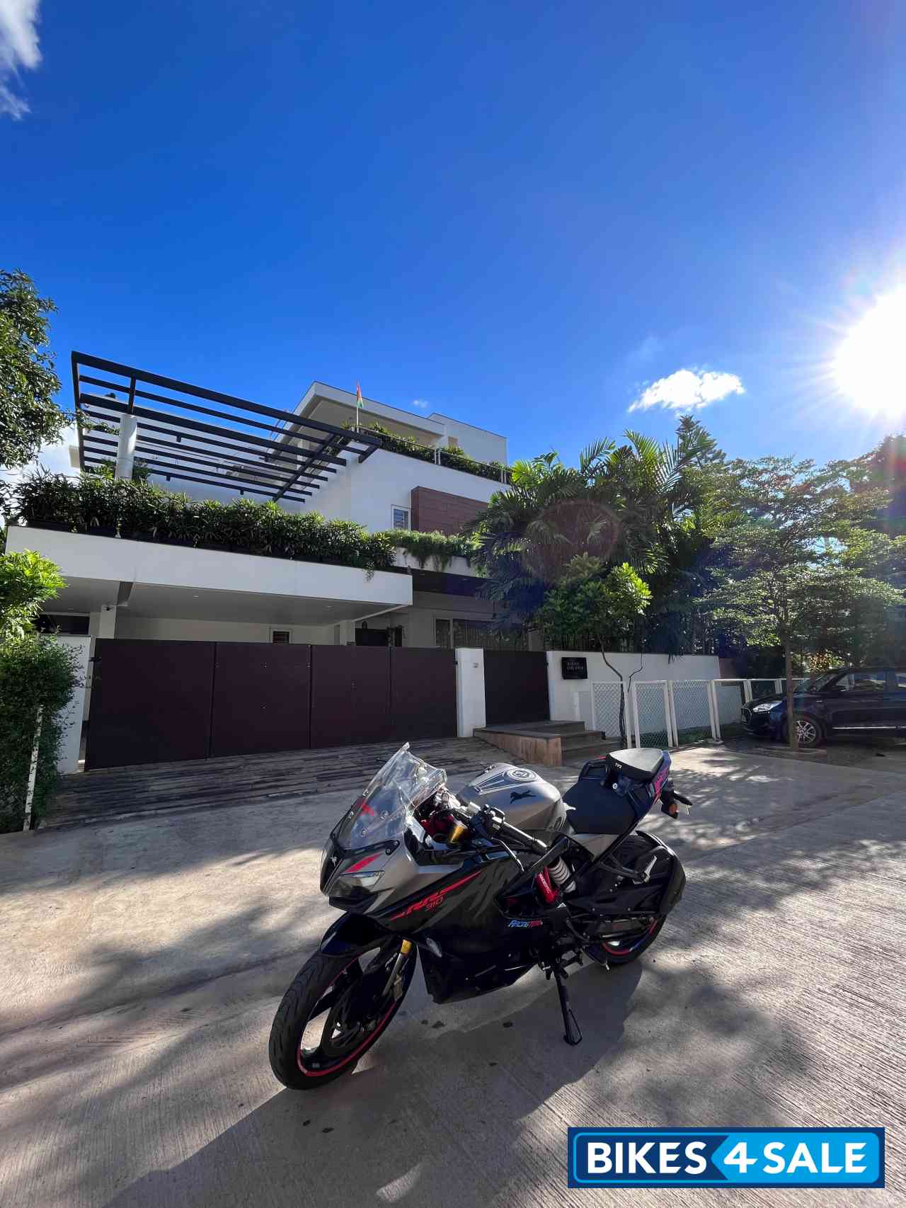 Black Red TVS Apache RR 310 Black Red TVS Apache RR 310