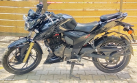 TVS Apache RTR 200 4V