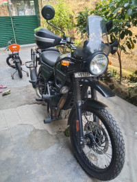 Black Royal Enfield Himalayan BS VI