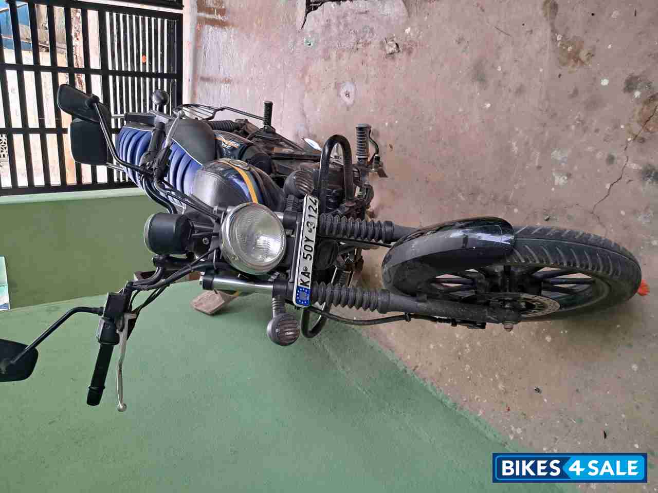 Bajaj Avenger Street 150