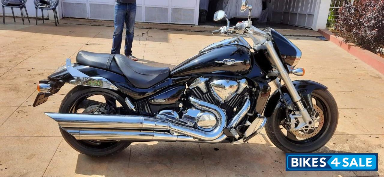 Black Suzuki Intruder M1800R